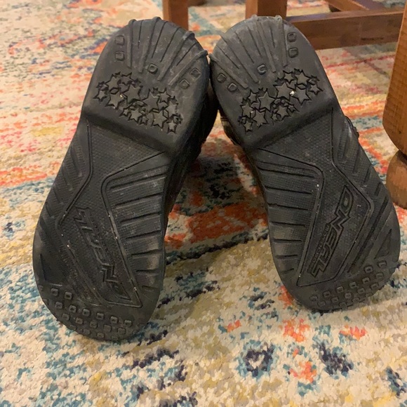 Boys size 3 riding boots - Picture 8 of 9